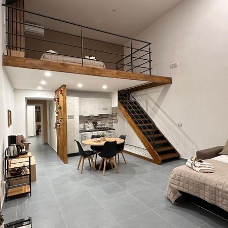 Appartement Le Radici Di Parthenope à Naples Extérieur photo