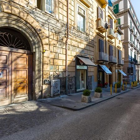 Appartement Le Radici Di Parthenope à Naples Extérieur photo