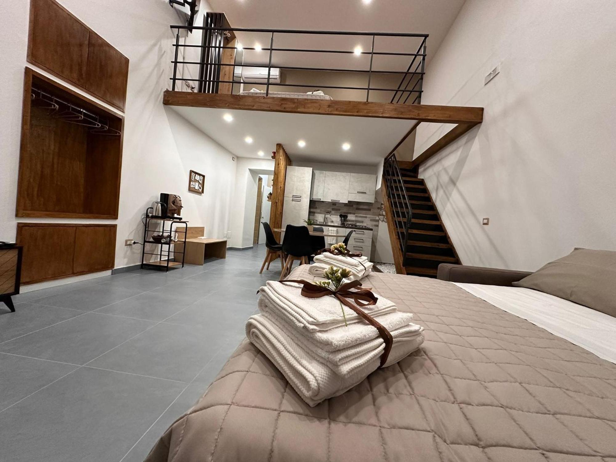 Appartement Le Radici Di Parthenope à Naples Extérieur photo