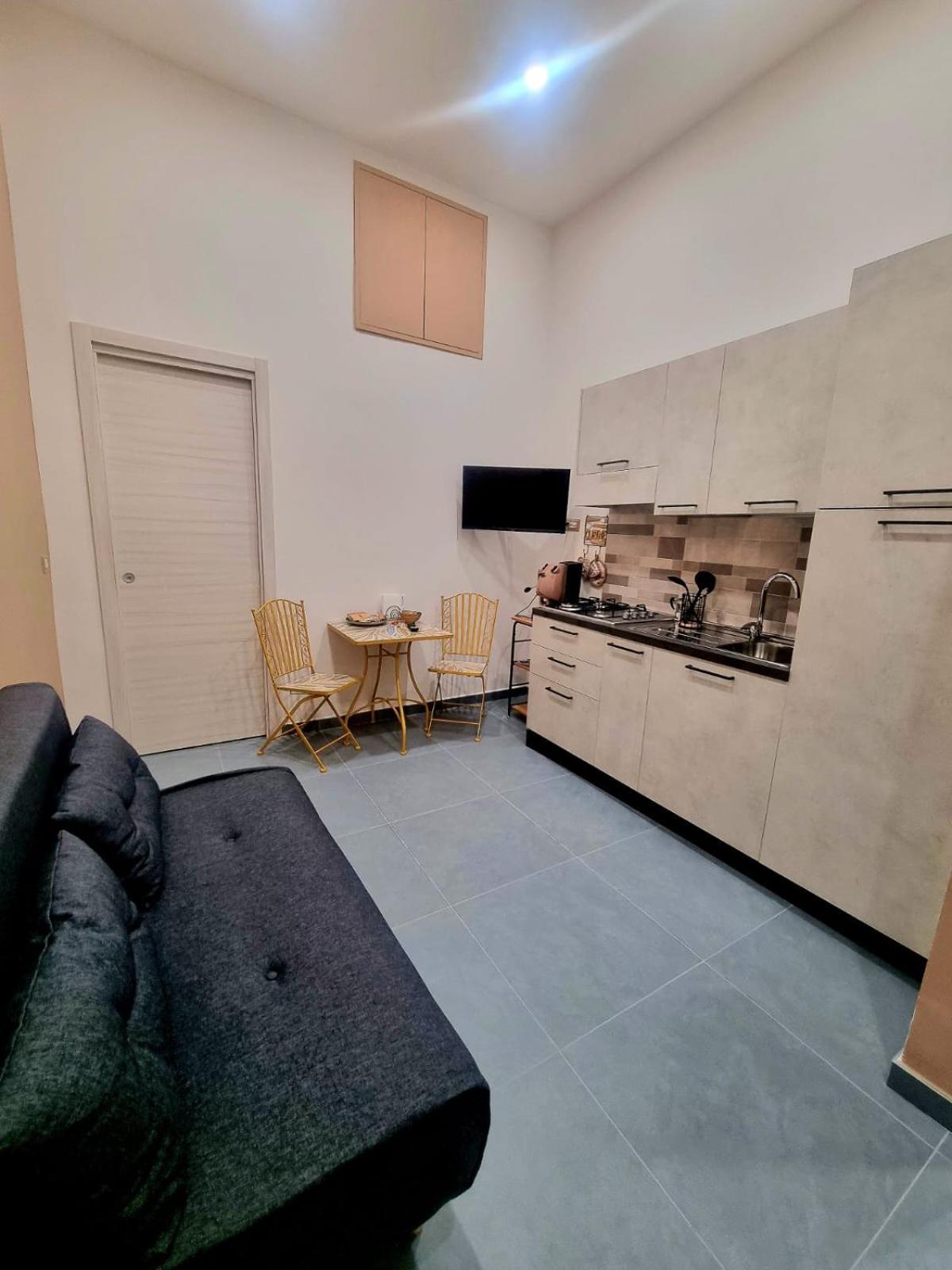 Appartement Le Radici Di Parthenope à Naples Extérieur photo