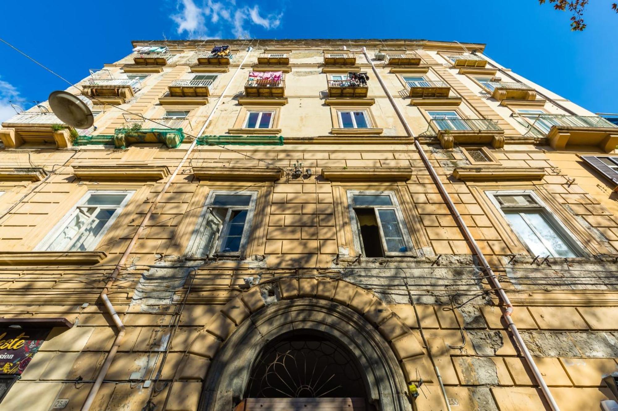 Appartement Le Radici Di Parthenope à Naples Extérieur photo